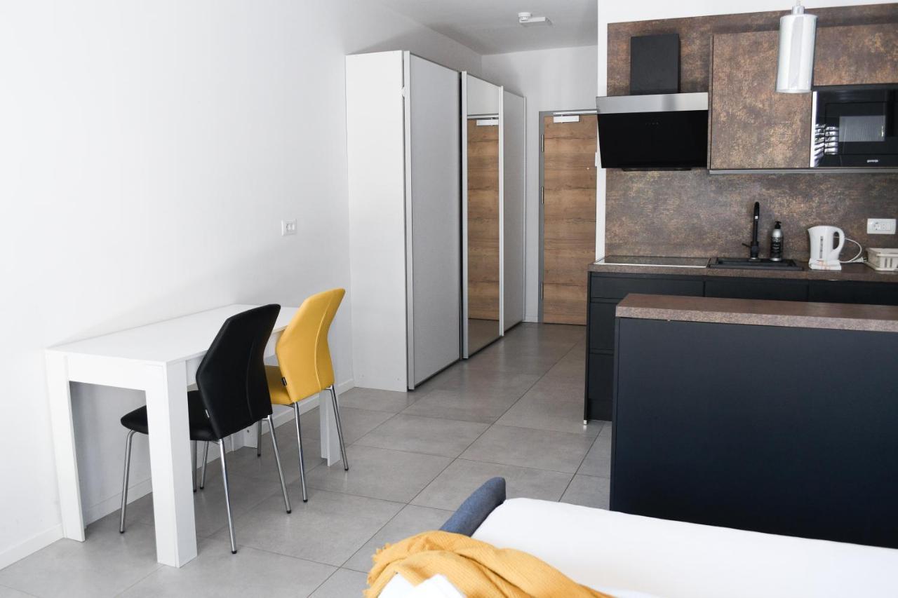 Point Zero Lägenhet Ljubljana Exteriör bild