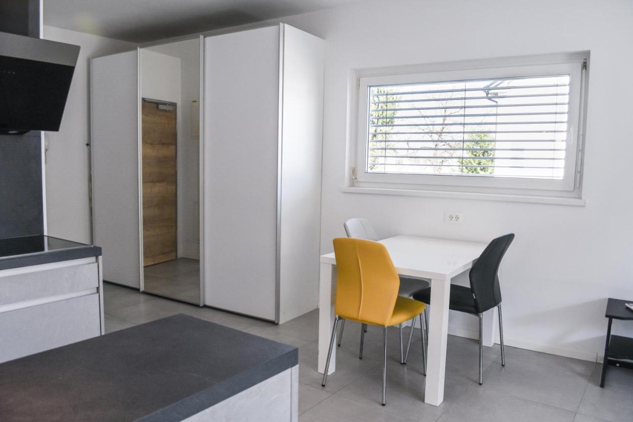Point Zero Lägenhet Ljubljana Exteriör bild